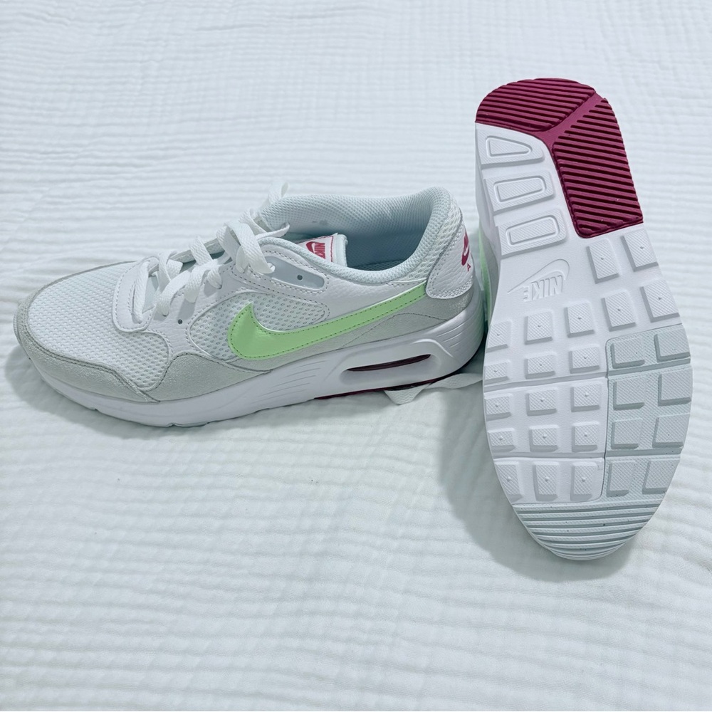 NEW Nike Air Max SC